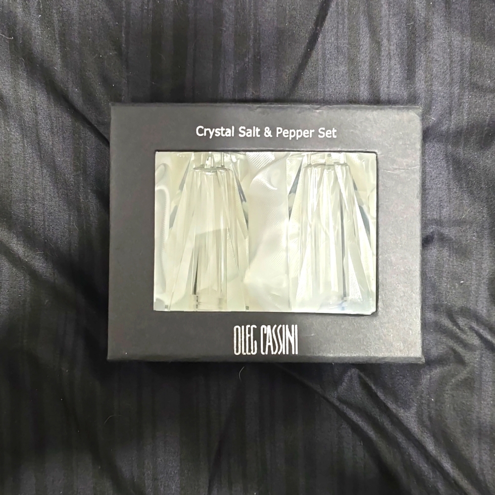 OLEG CASSINI Crystal Salt & Pepper Shakers